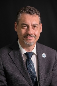 Dr. Ricardo Santos de Oliveira